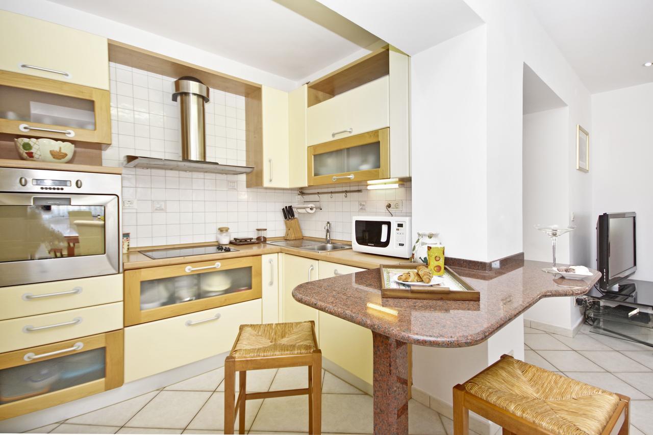 D & J Apartment Split Eksteriør bilde