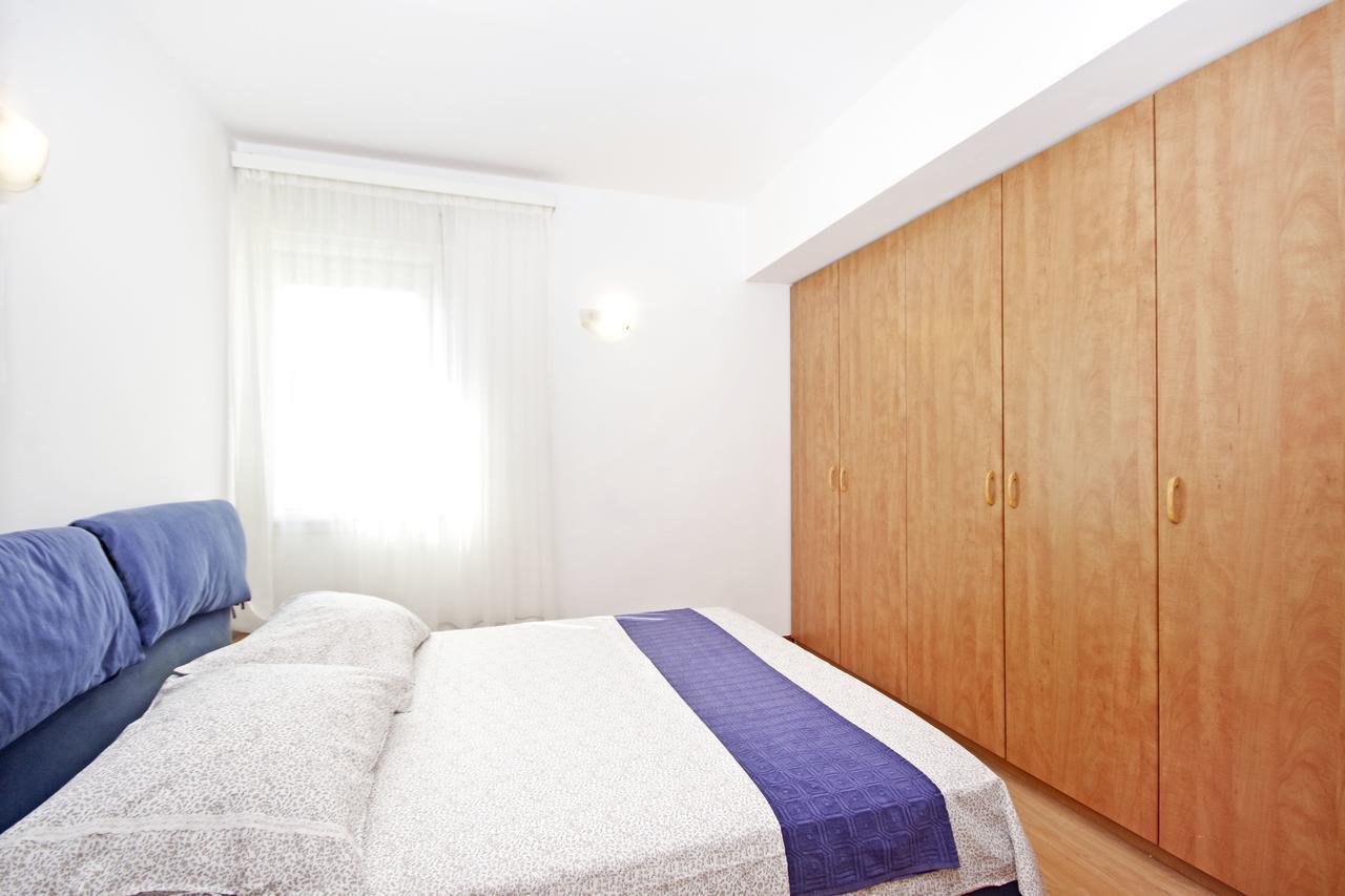 D & J Apartment Split Eksteriør bilde